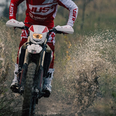 BX450 | Photo Assets